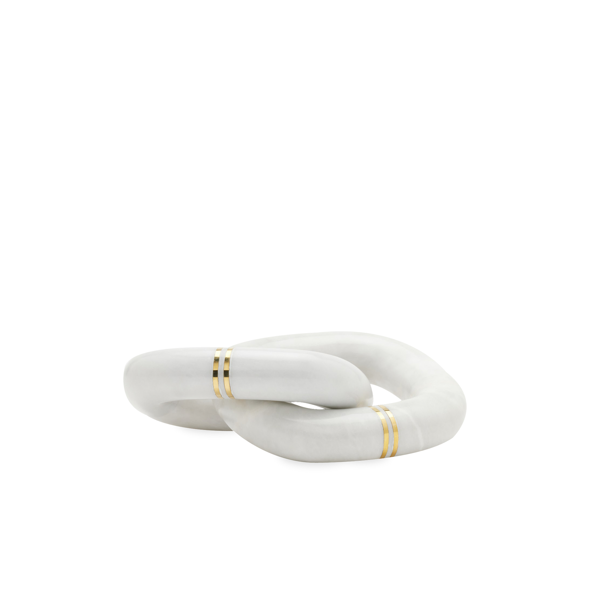 With a refined design and gorgeous visual textures, the Marble Chain Sculpture is the perfect accessory to elevate any tabletop or bookshelf.