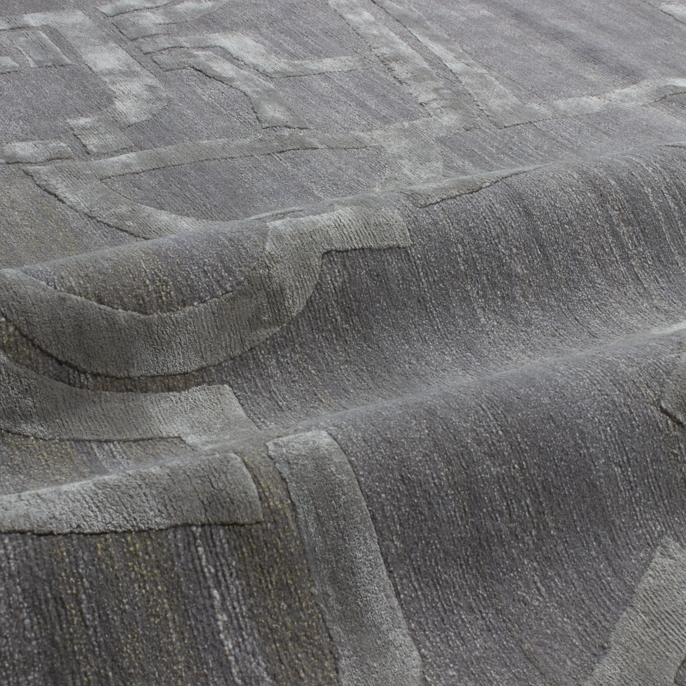 Inspired by works of Spanish Modernist sculpture, the Spanish Sculpture Collection explores geometric and abstract forms within the constructs of a rug.