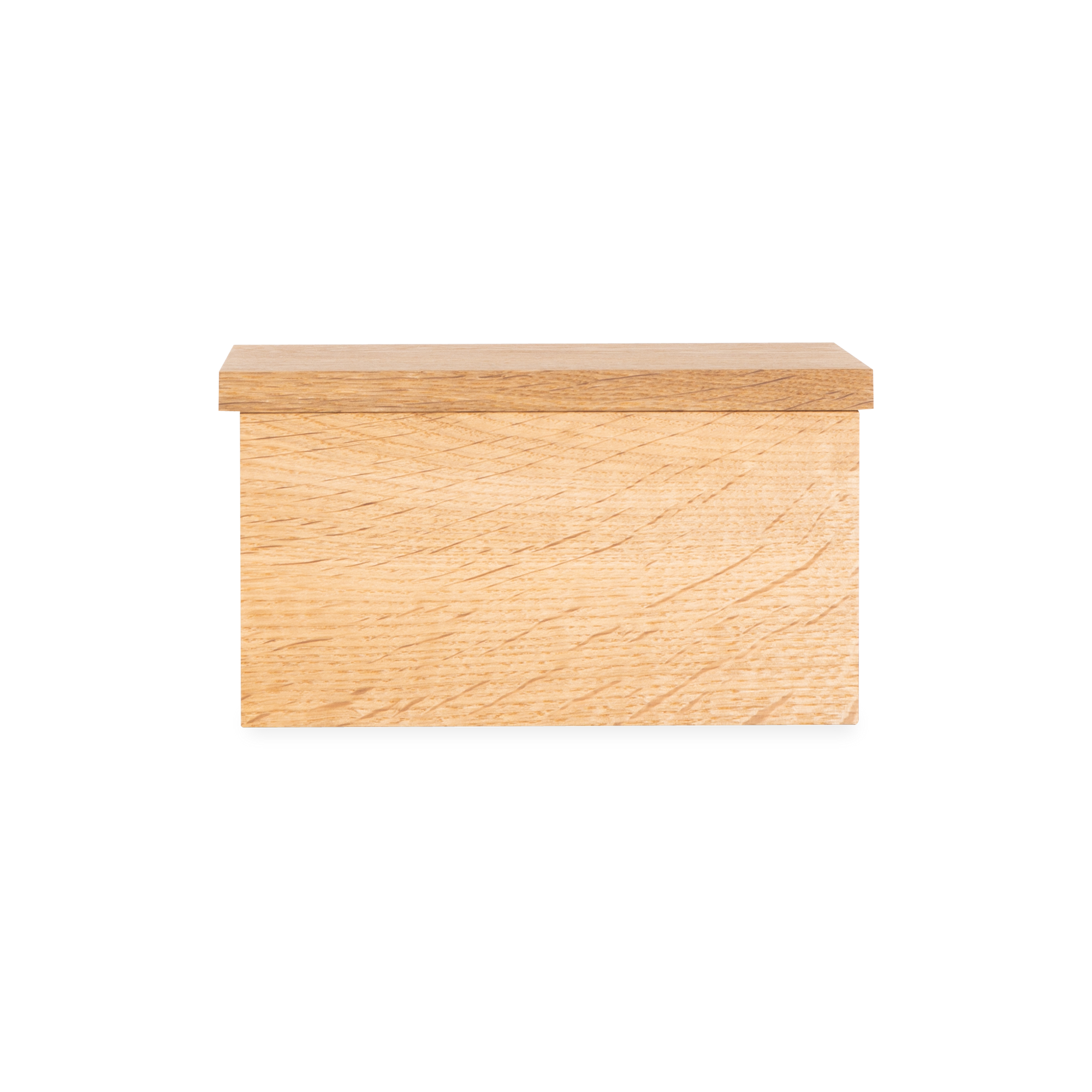 Made of natural oak from the Black Forest in Germany, the Oak Box features a straightforward design that diverts the focus onto its extravagant and dynamic natural oak grain.