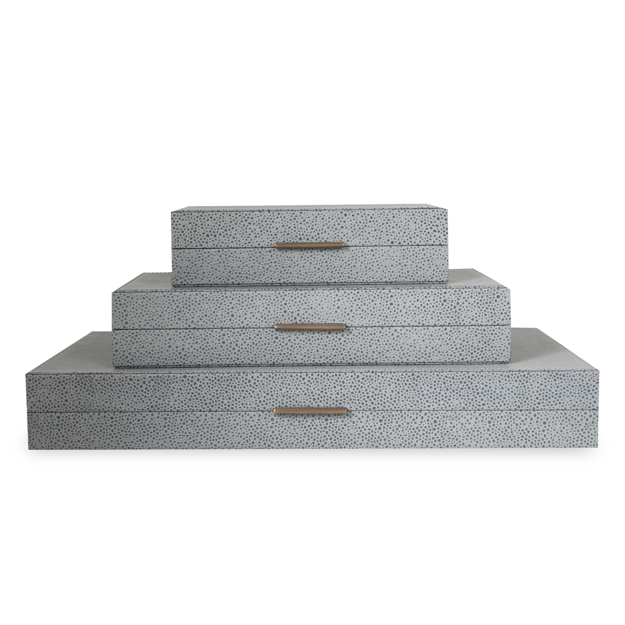 The perfect subtle graining of leather and understated bronze slim knobs provide fantastic complements for the stylish grey interior and smooth suede bases of these boxes.