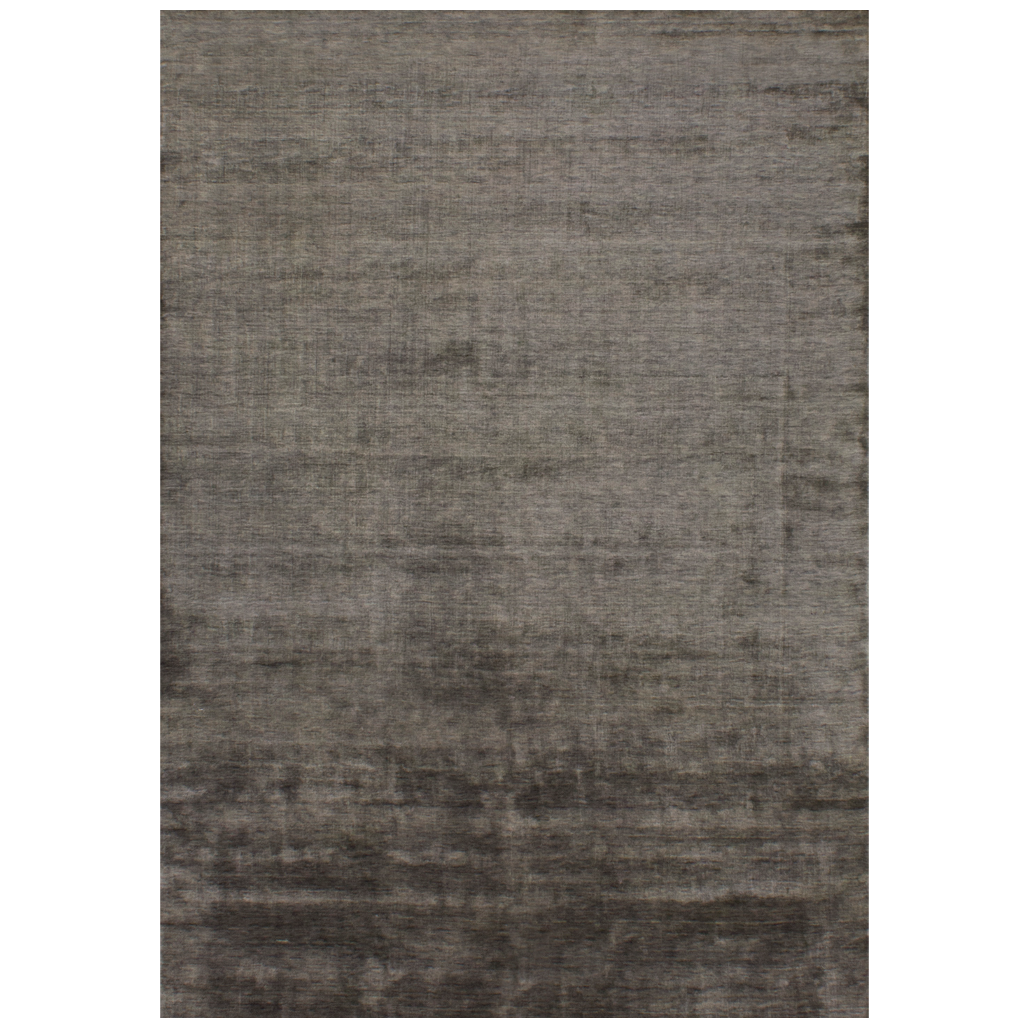 Through intricate weaves, knotting techniques and the use of colour, Elte's Solid and Textured rugs add warmth and depth to a space.
