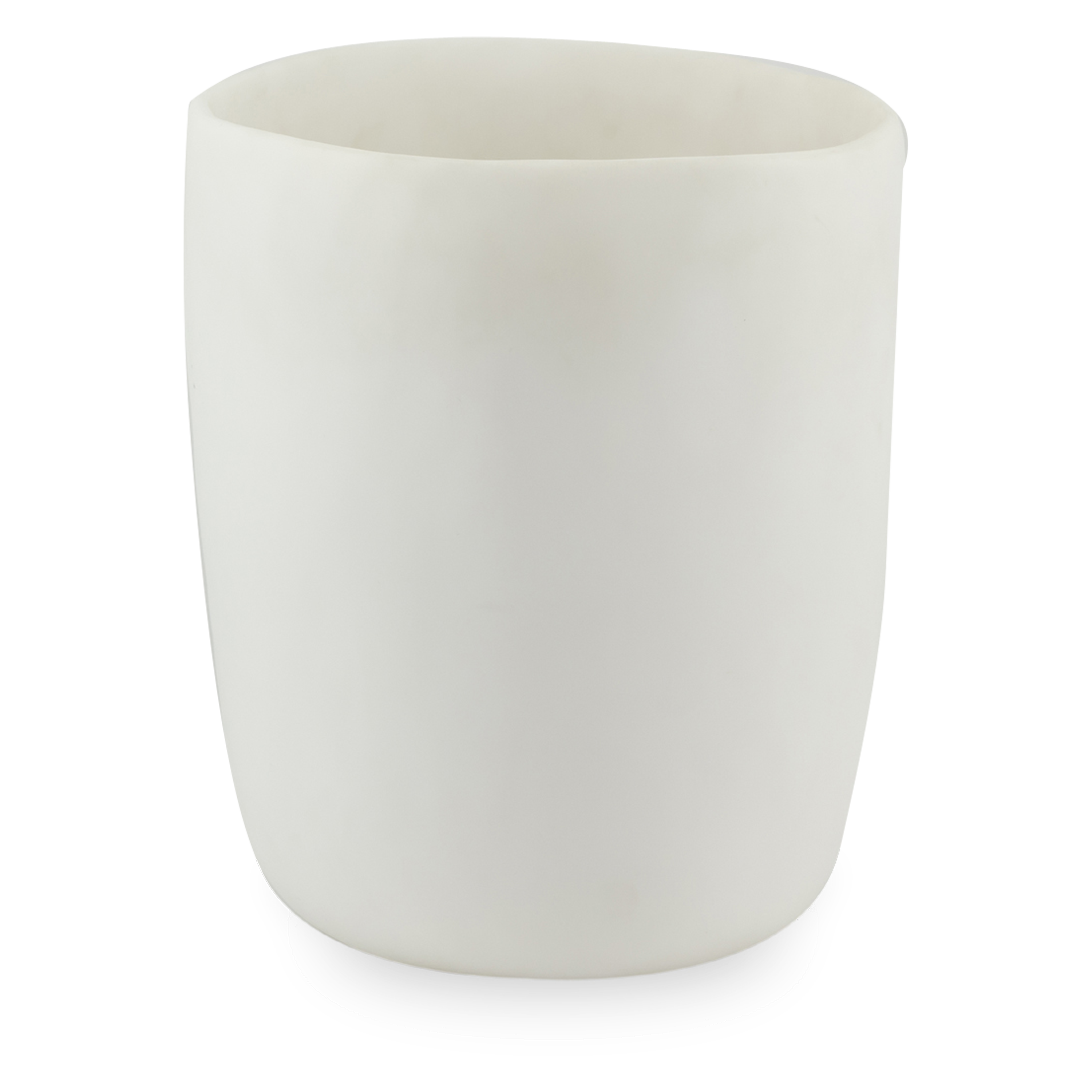 The Resin collection is a modern set of home accessories made of resin.