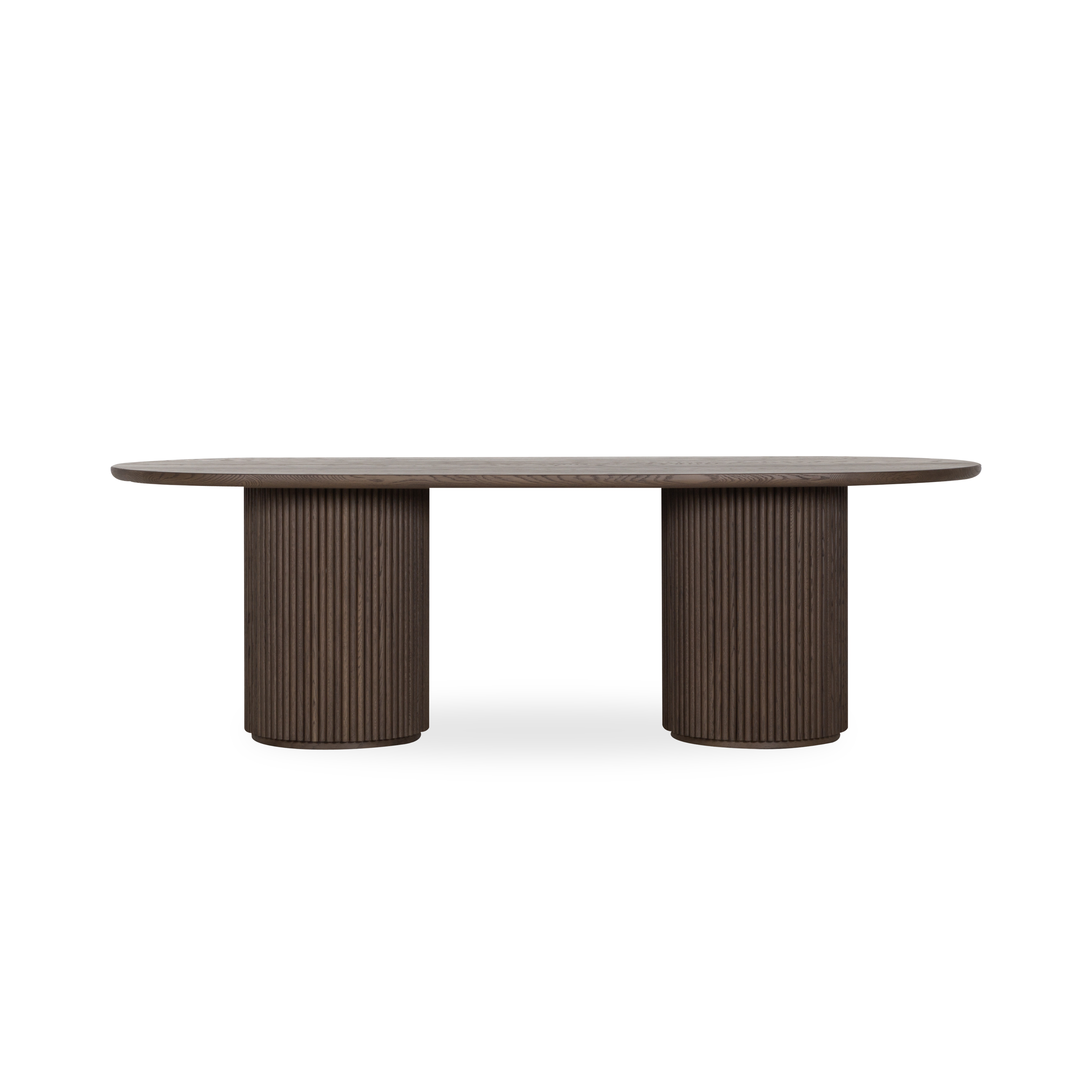 A captivating organic statement, the Laurel Oval Dining Table brings a classical feel to contemporary styling.