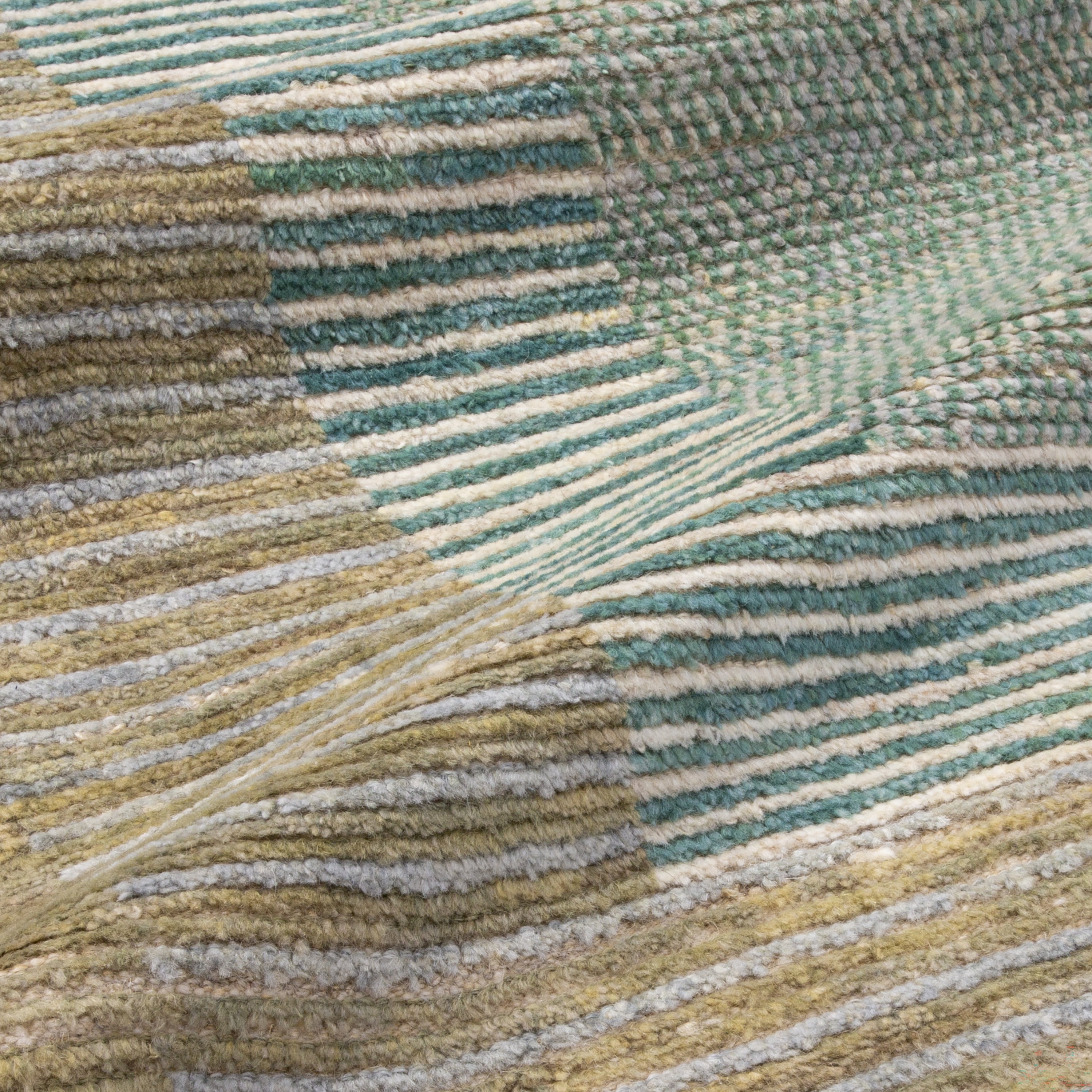 Tulu Ivory/Green