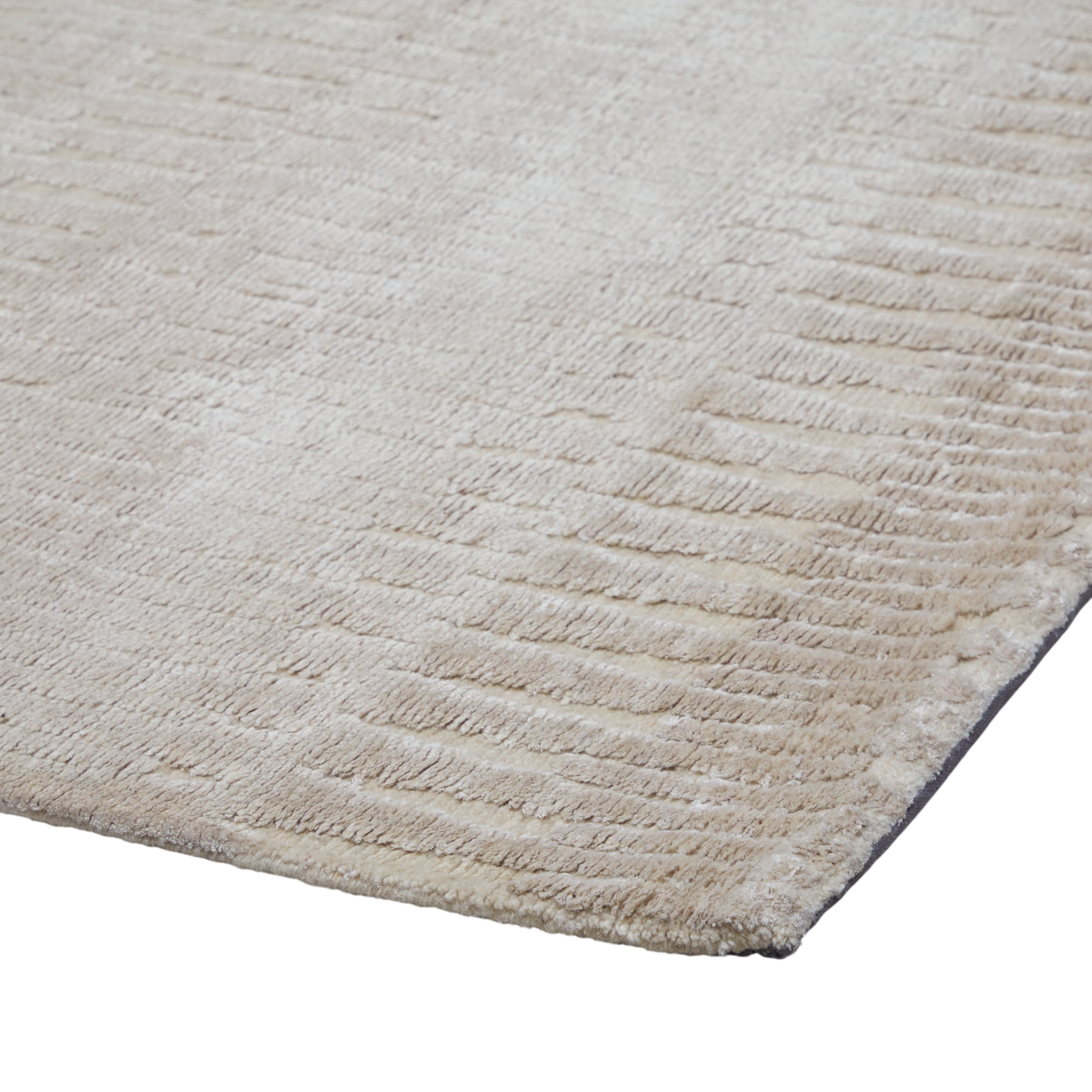 Mavis Taupe