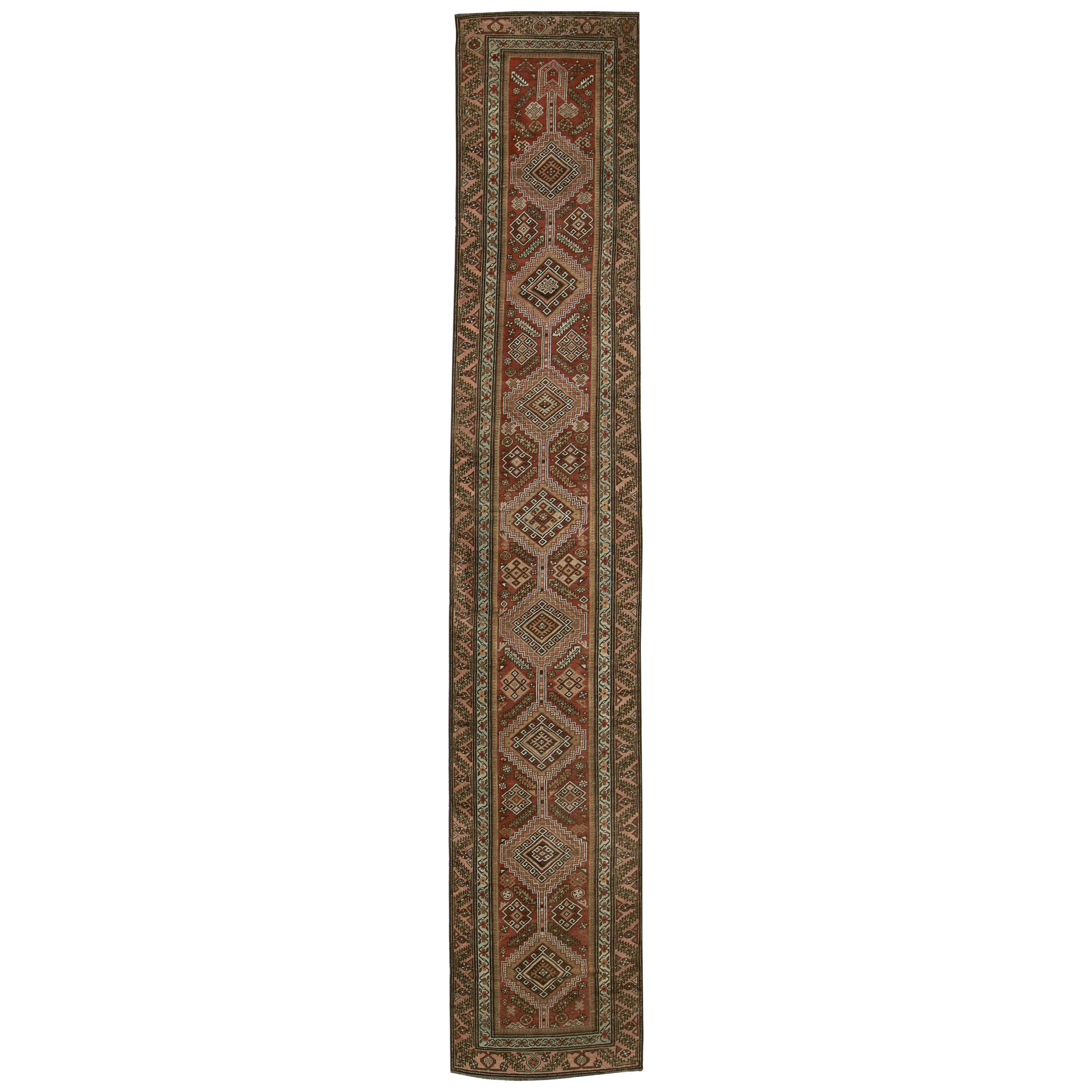 For generations, Elte has worked with expert local rug pickers throughout Morocco, Iran, Turkey and Europe to source vintage and antique rugs.
