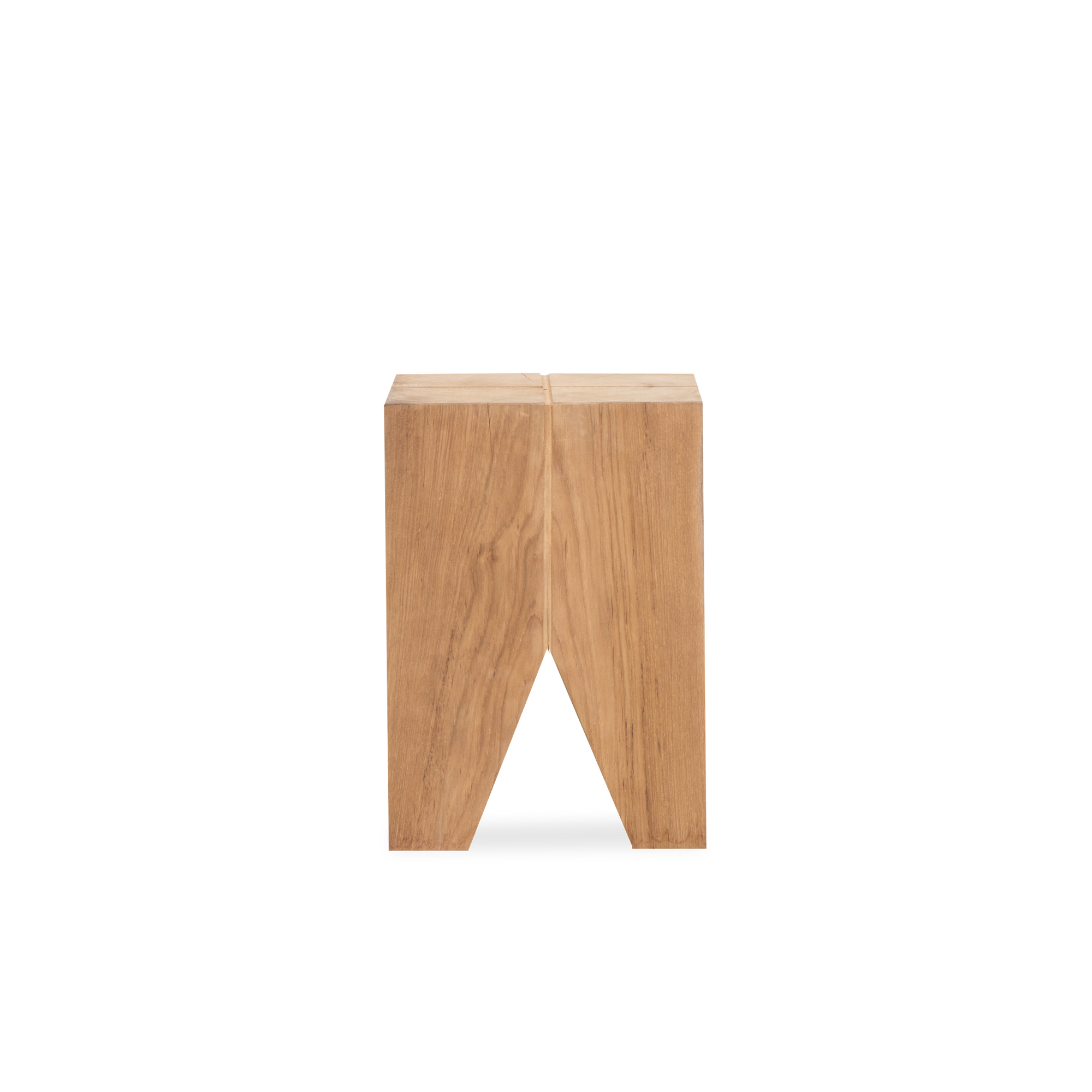 Interpreting natural roots, stumps and live edges as an everyday lifestyle piece, the Pure Triangle Side Table focuses on teak as its primary material.