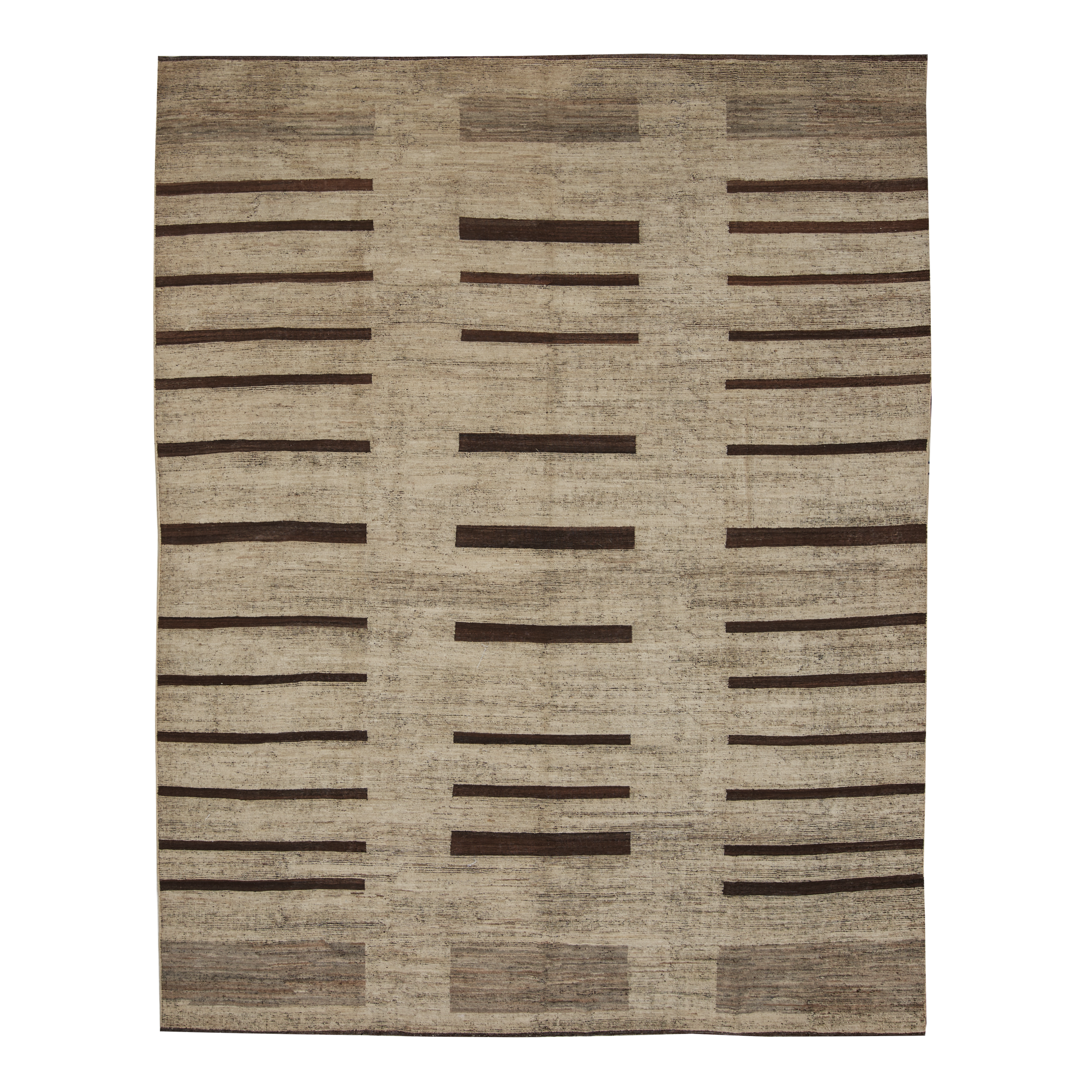 Revered for its lustre and soft hand, the natural qualities of wool from ancient Karakul sheep are honoured through restraint and refinement.