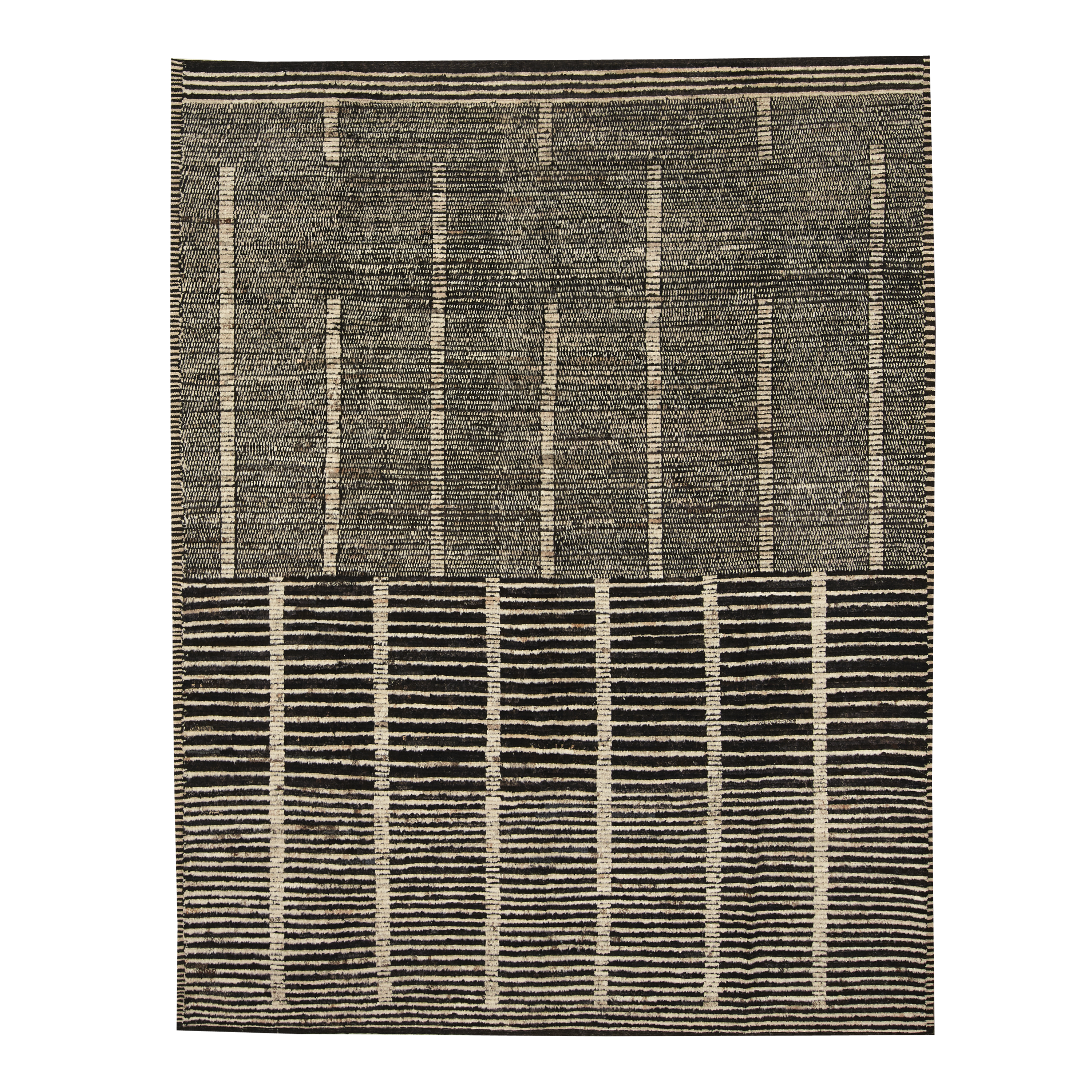 Revered for its lustre and soft hand, the natural qualities of wool from ancient Karakul sheep are honoured through restraint and refinement.