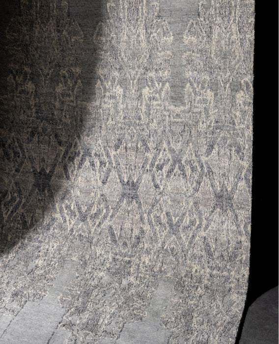 Featured: the Akimbo Invert Rug