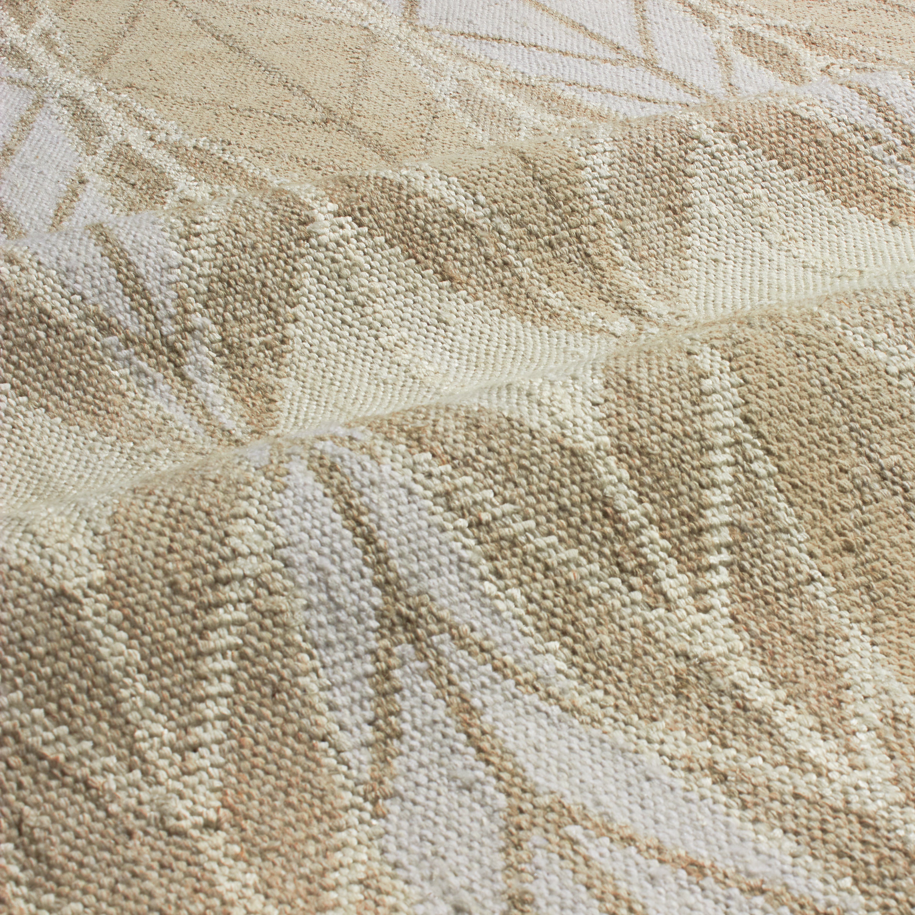 Arvika Ivory