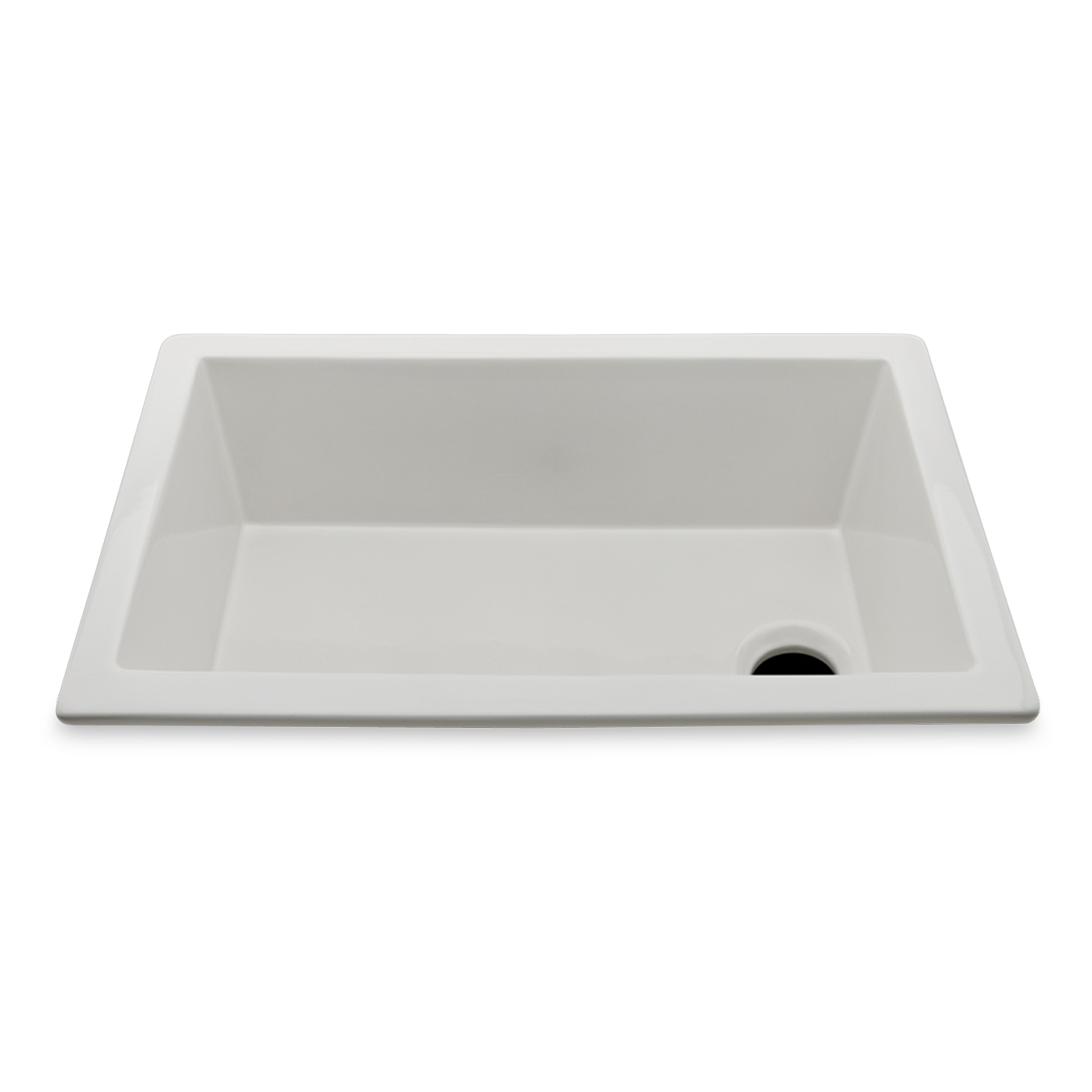At home in a restored farmhouse or modern beach cottage, this traditional sink is updated to be practical and utilitarian.
