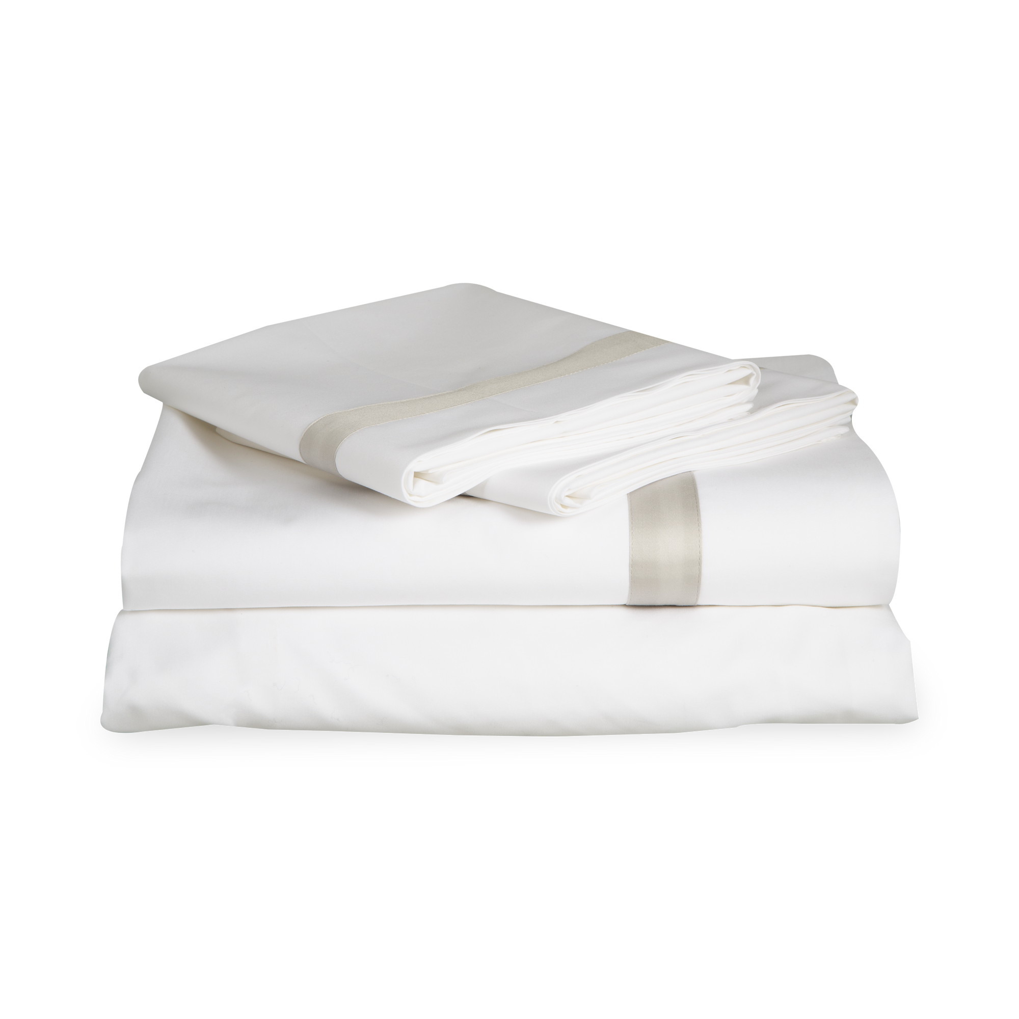 Produced in Italy exclusively for Elte, the Luna Collection features crisp and elegant white percale adorned with a 1