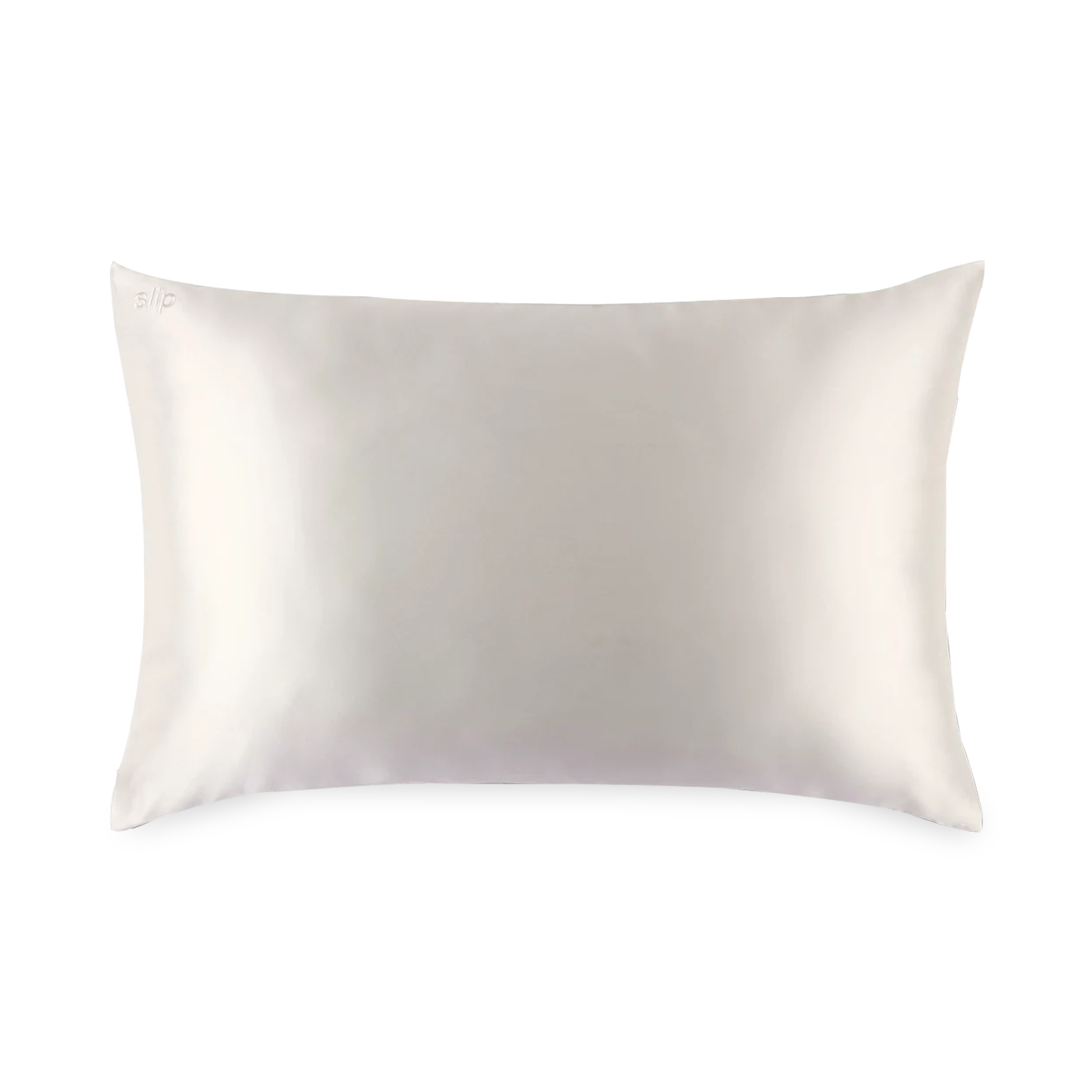 The Silk Pillowcase is made with the highest grade (6A) long fiber mulberry silk, with a thickness of 22 momme and non-toxic dyes.