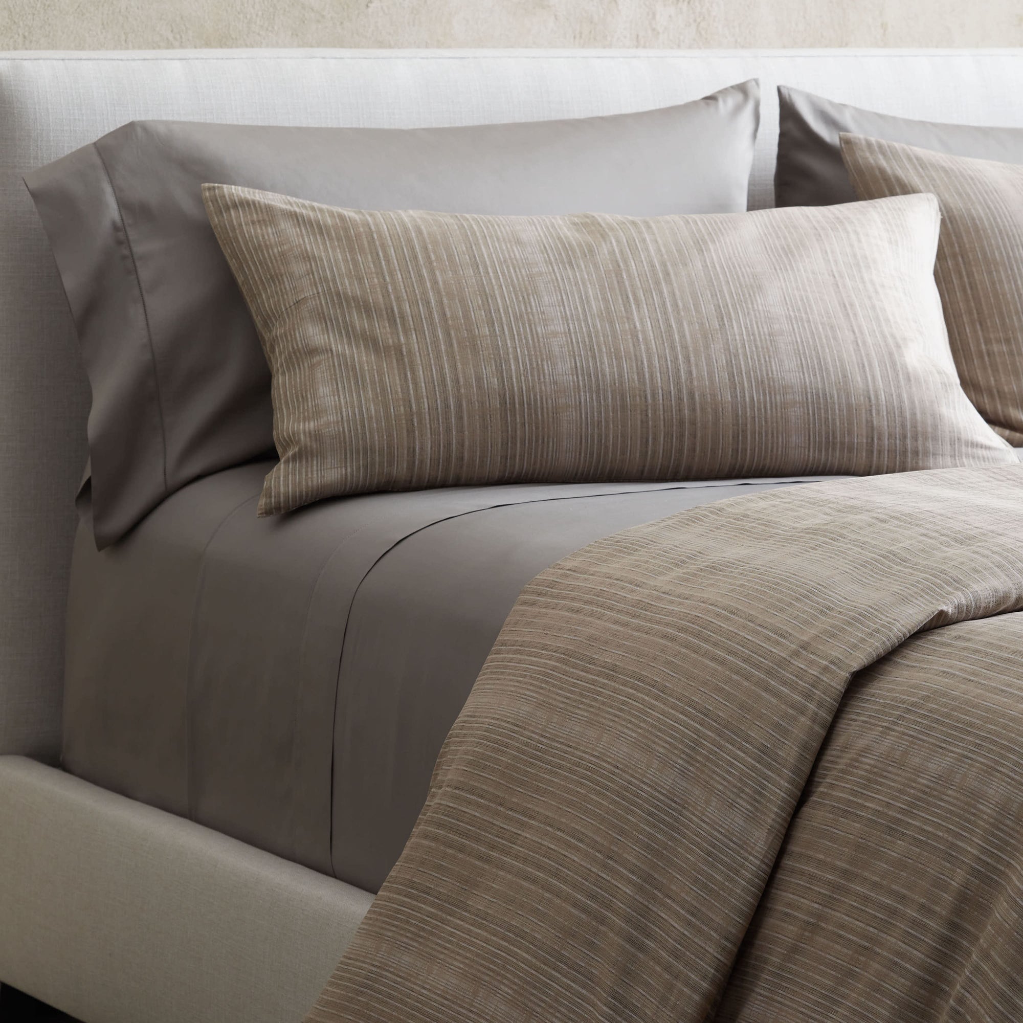 Made in Italy exclusively for Elte, the Renato Collection includes a 100% long staple cotton sateen a duvet cover and sham set.